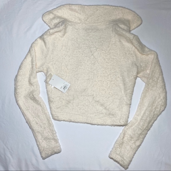 NWT So Women’s Button Front Cropped Cardigan Size Small Ivory - Picture 2 of 8